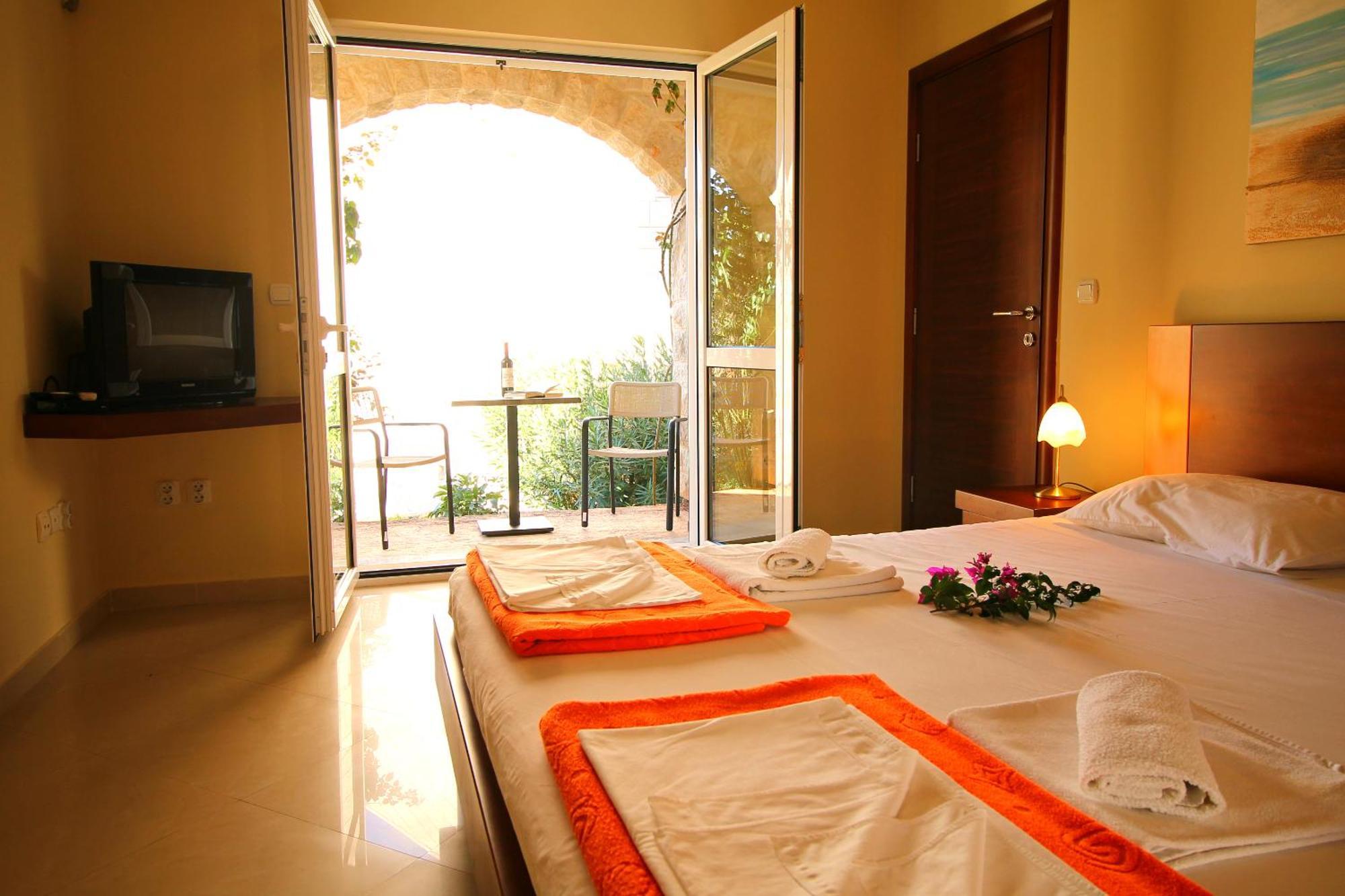 Guest House Villa Pastrovka Свети Стефан Екстериор снимка